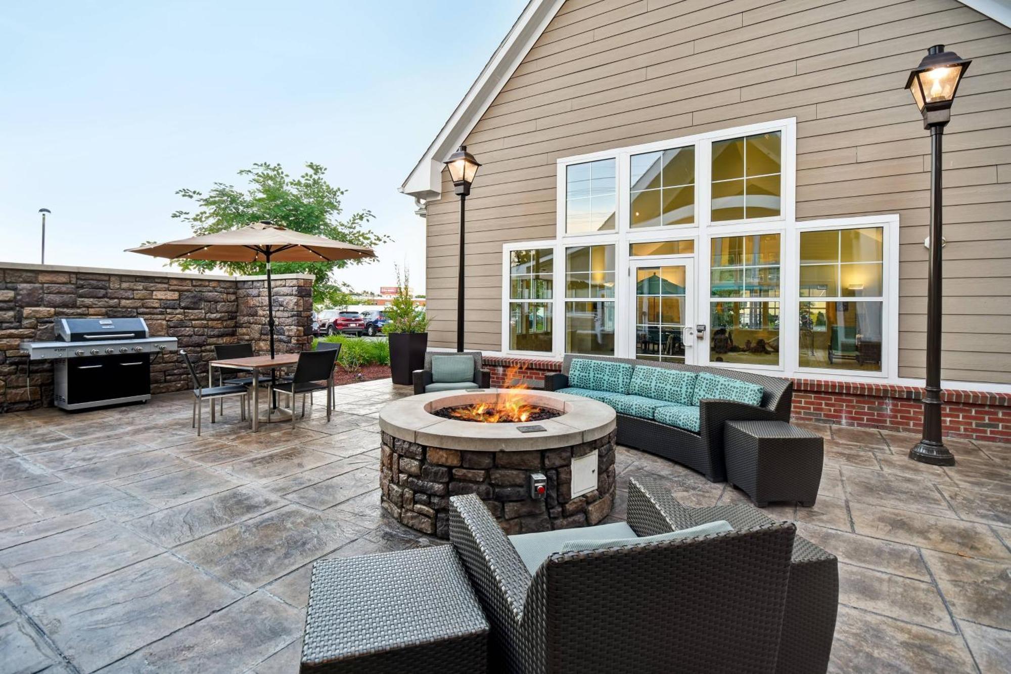 Residence Inn By Marriott Springfield Chicopee Exterior photo