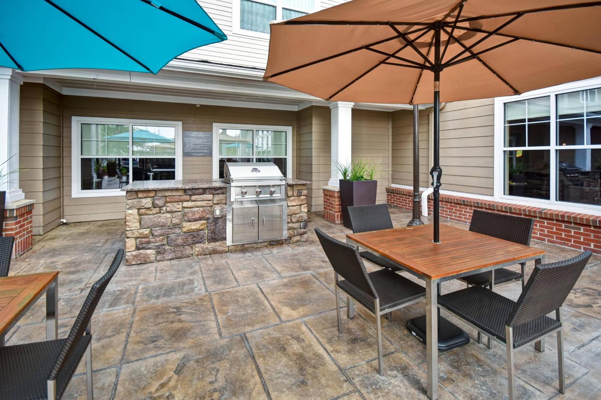 Residence Inn By Marriott Springfield Chicopee Exterior photo